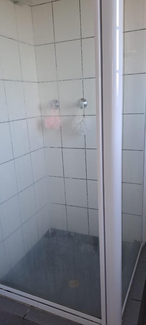 To Let 1 Bedroom Property for Rent in Summerstrand Eastern Cape